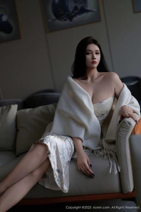 [Xiuren秀人网] 娜比NO.9899 期[81+1P/628MB]2025.02.18