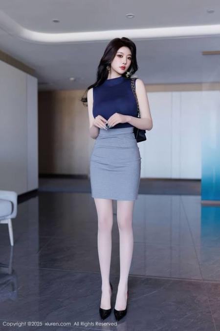 [Xiuren秀人网] 杨晨晨YomeNO.9857 期[90+1P/296MB]2025.02.08