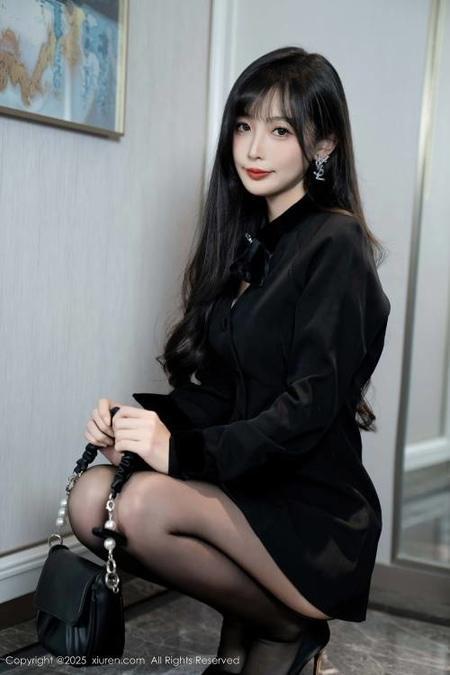 [Xiuren秀人网] 樱桃小阑子NO.9918 期[99+1P/901MB]2025.02.21